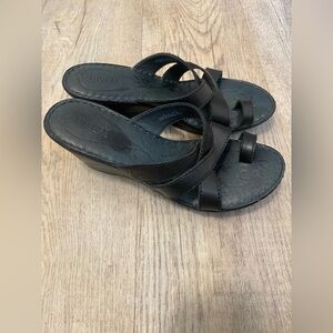 Born Women's Black Leather Wedge Sandals